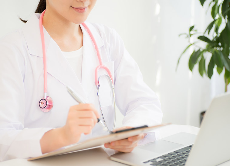 診察＆肌チェック